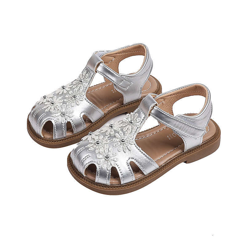 SHEIN Niche Design Girls' Small Flower Peep-Toe Sandals 2025 Summer New Children's Soft Sole Beach Shoes