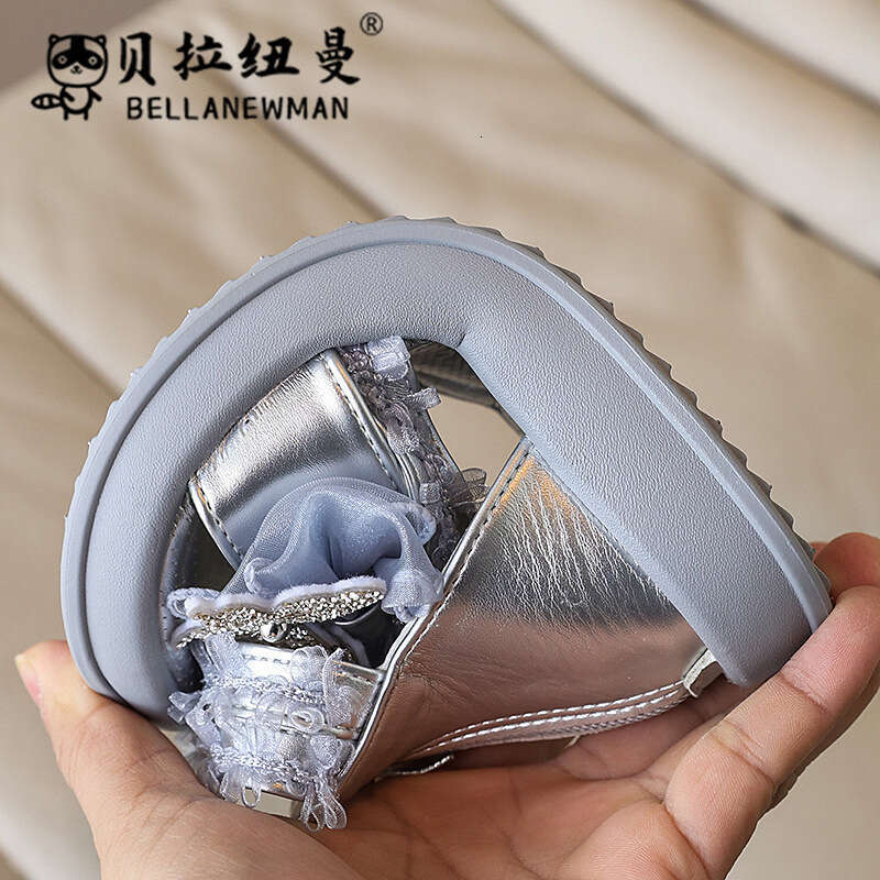 Girls' Fashion Roman 2025 Summer New Korean Style Children's Butterfly Rhinestone Princess Shoes Soft Sole Beach Sandals
