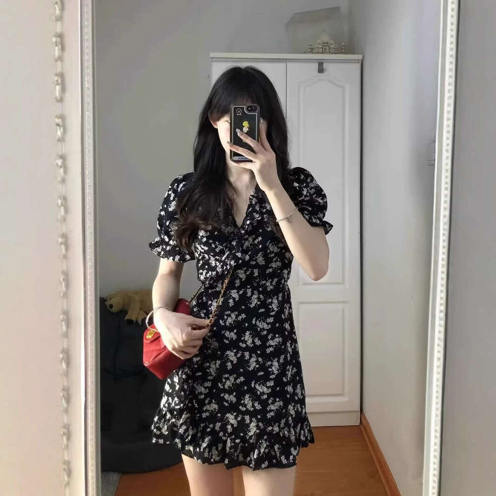 French Floral V-Neck For Women Summer New Small Petite Hepburn Style Black Elegant Short Dress Slimming B5