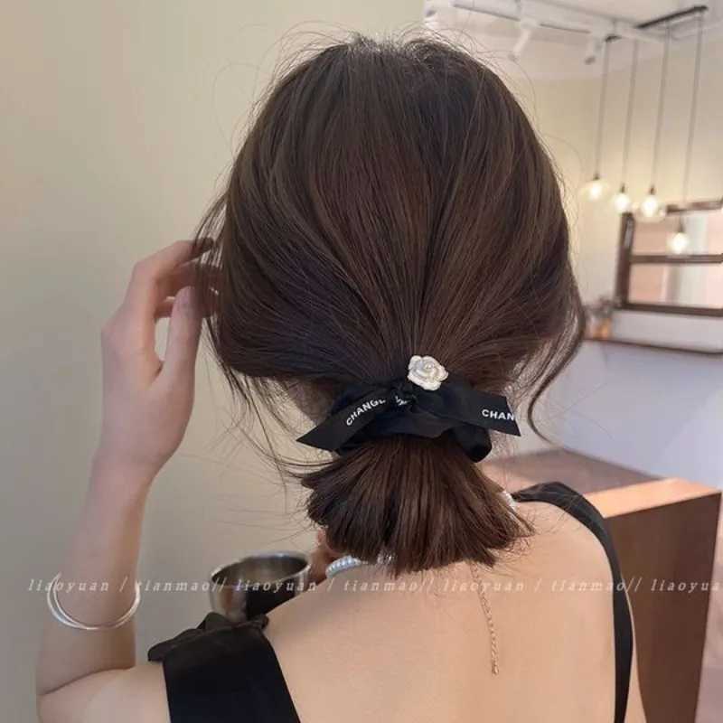 Vintage Fashion Ribbon Camellia Elastic Hair Bands Rubber Bands Popular High End Letter Bow Black and White Hair Ropes W250714C