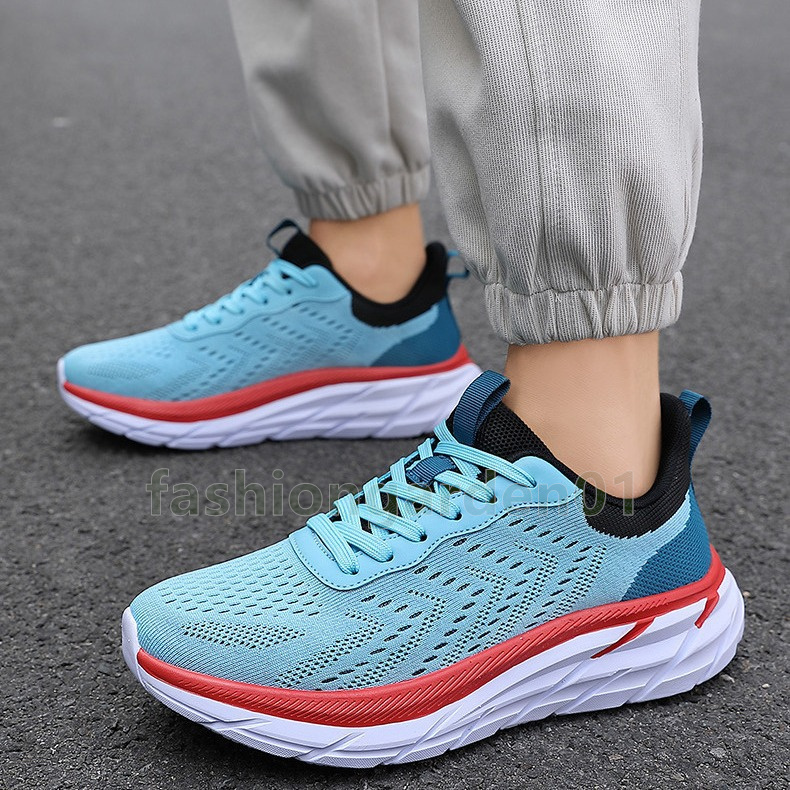 2025 Lightweight trainers running shoes sneakers Fashion Mesh breathable mens shoes Comfort Durable soft-soled outdoor Recreation male sneaker