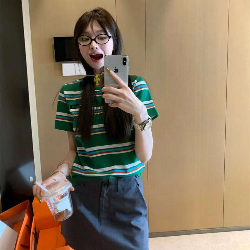 Highly Recommended Miu+ Color Series Elegant Up Color-Block Striped Regular Shoulder Short Sleeve Tee Top For Women B5