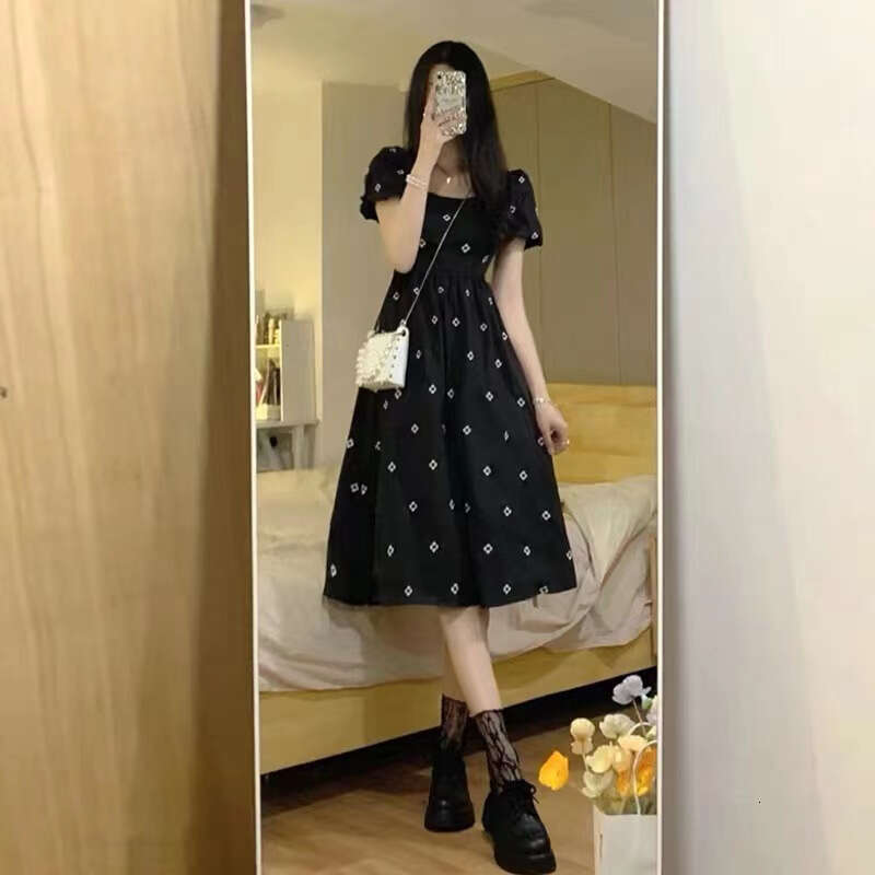 French Style Square Neck Black Floral For Women Summer New High-End Waist-Cinching Slimming Sweet Long Dress B5