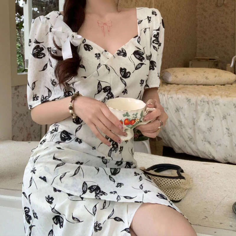 Tea Break French Puff Sleeve Floral For Women Summer New High-End Elegant Waist-Cinching Backless Long Dress B5