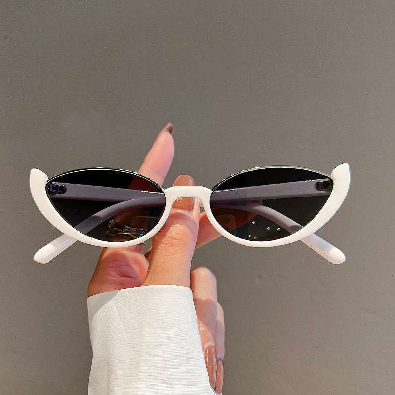 Designer Luxury Eyewear, Crossover New Cat-eye Sunglasses, Fashionable Internet-famous Glasses, Simple And Avant-garde Sunglasses