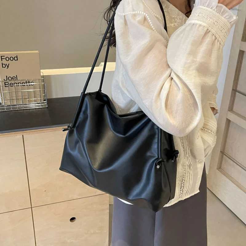Fi Large-Capacity New Tote Wens Bags Are Solid Color Casual Texture Lazy and Generous Versatile Handbag Shoulder Y250730