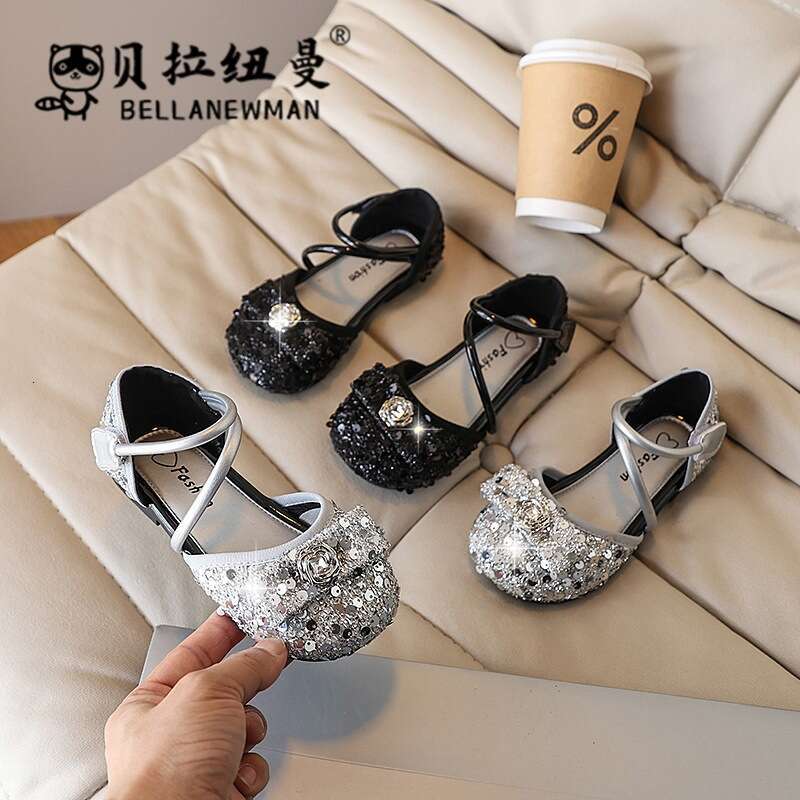 2025 Summer New Girls' Stylish Versatile Sequin Rhinestone Princess Style Little Leather Shoes Children's Closed-Toe Sandals