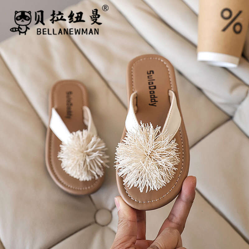 SHEIN Niche Design Furry Ball Flip-Flops 2025 Summer New Korean Style Girls' Fashion Lightweight Sandals