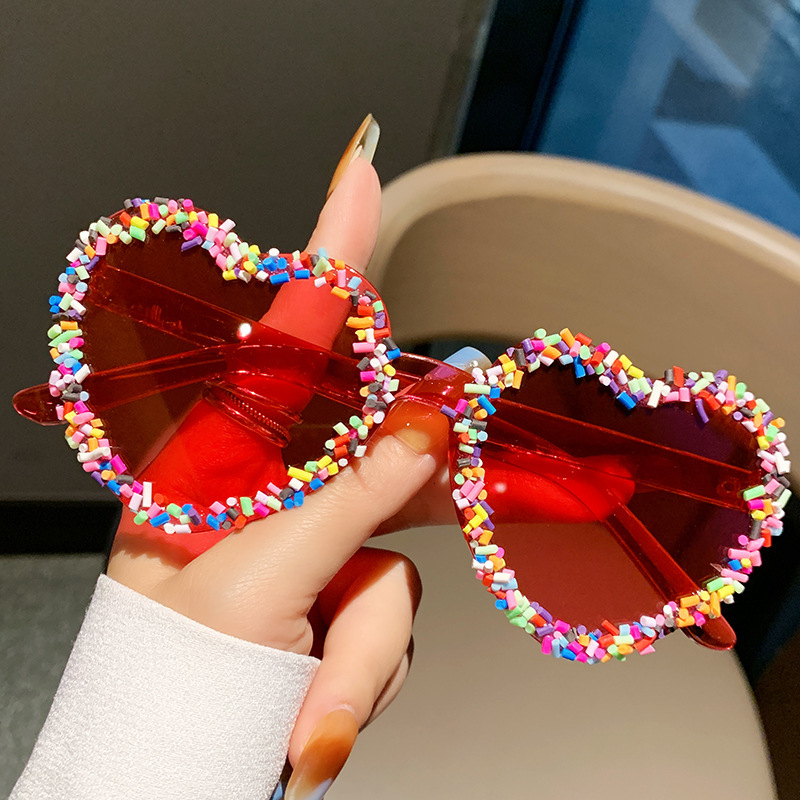 Designer Luxury Sunglasses, European And American Fashionable Ladies' Heart-shaped Trendy Dance Party Diamond-encrusted Heart-shaped Glasses