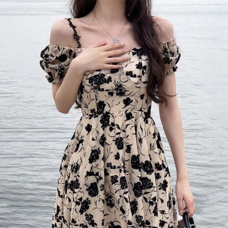 Floral Summer New Women's Fashion Petite French Tea Break Waist-Cinching High-End Strap Dress B5