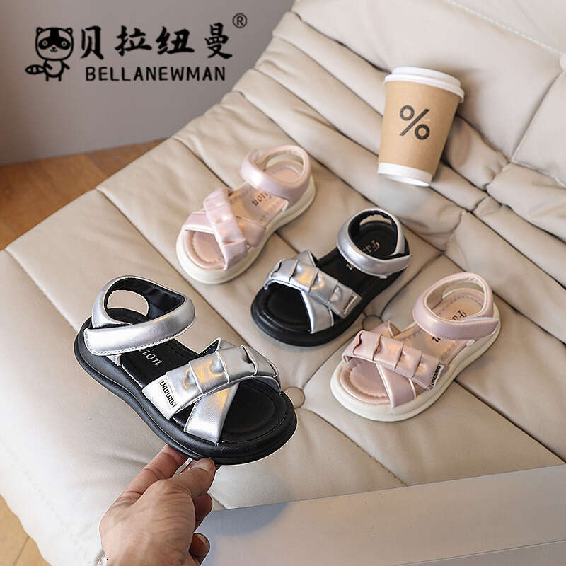 Girls' Fashion Cross Princess 2025 Summer New Children's Silver Sports Sandals Big Kids Beach Shoes Trendy