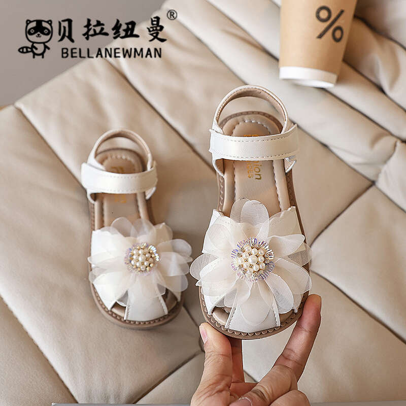 SHEIN Niche Design Sandals 2025 Summer New Girls' Stylish Little Flower Princess Children's Closed-Toe Shoes