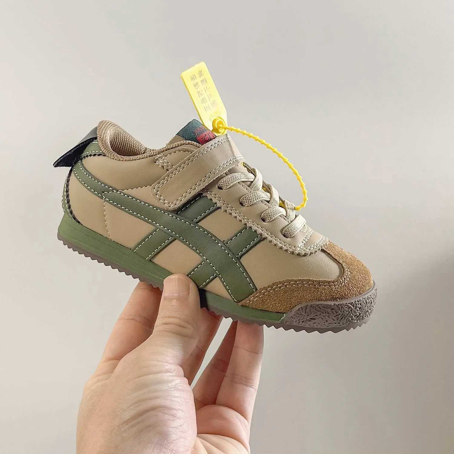 2024 New Trendy Brand Childrens Forrest Gump Shoes for Boys Soft Soled Girls Casual Sports Shoes Z250714