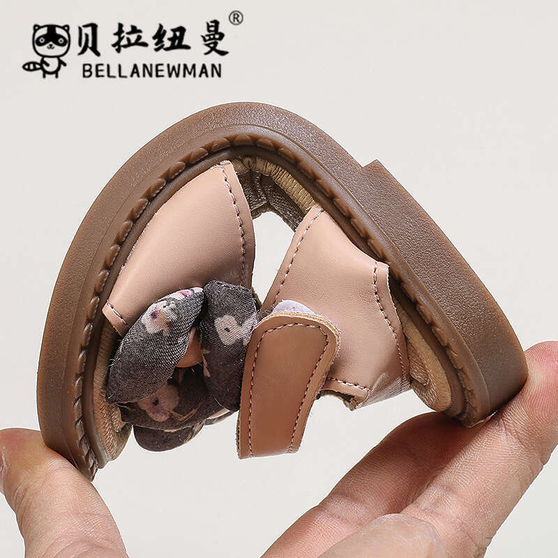 Girls Little Flower Princess Sandals 2024 Summer New Korean Style Soft Sole Children Open Toe Beach Shoes