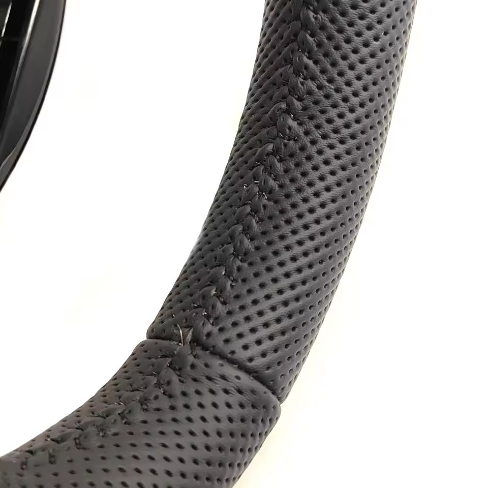 For Audi S RS SLINE logo A3 8V A4 B8 Custom fully perforated leather steering wheel stitching color can be customized