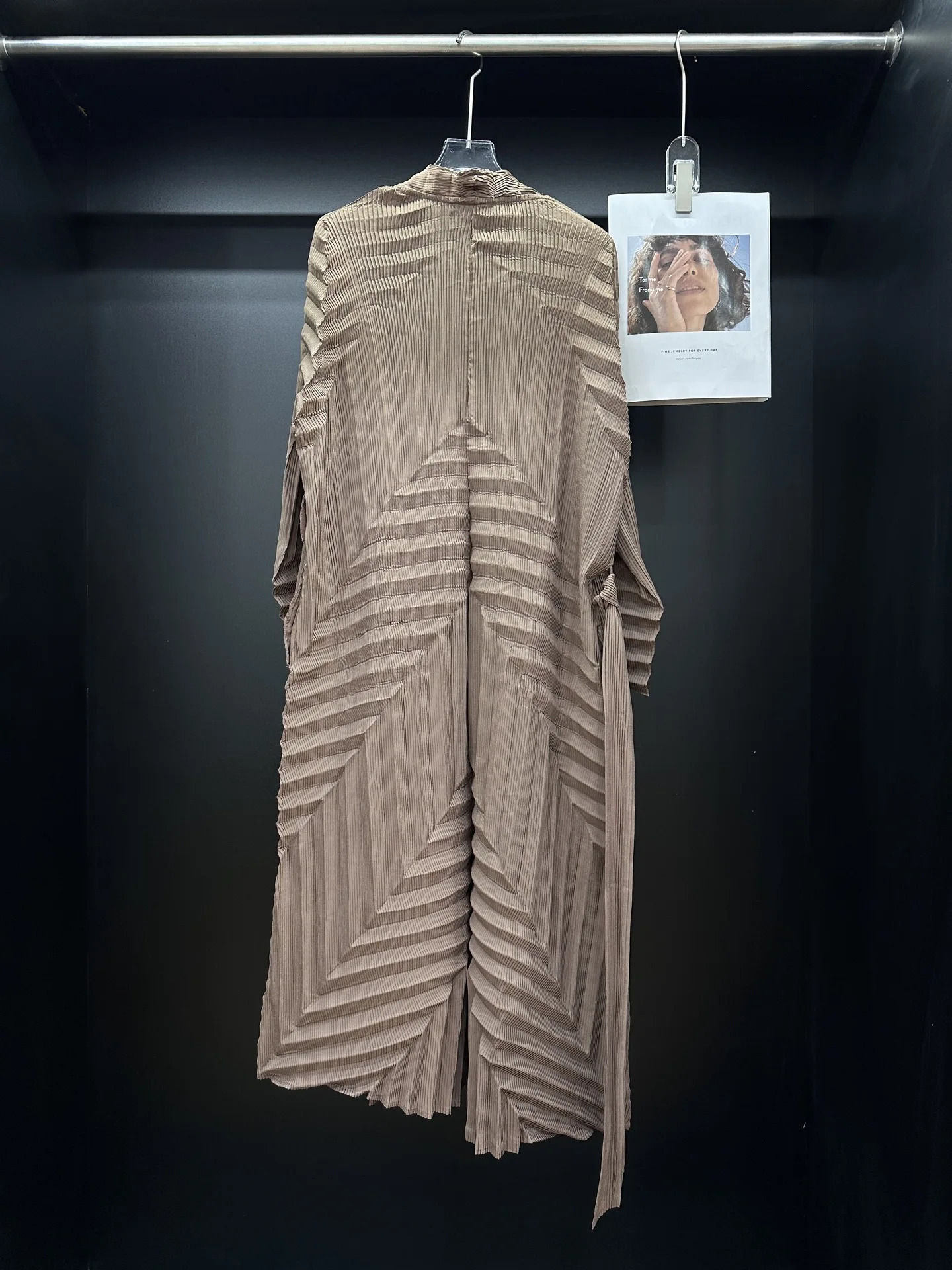 Miyake Pleated Retro Printed Trench Coat 2025 Spring and Summer Loose Temperament Versatile Jacket 250708