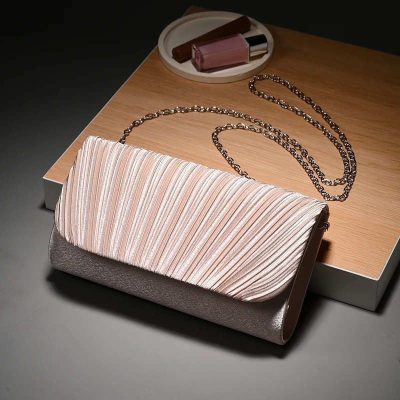 evening Bag Clasp Knitted Texture and Fashionable One Shoulder Crossbody Bag Handheld Fashion Party gift Bag 250704