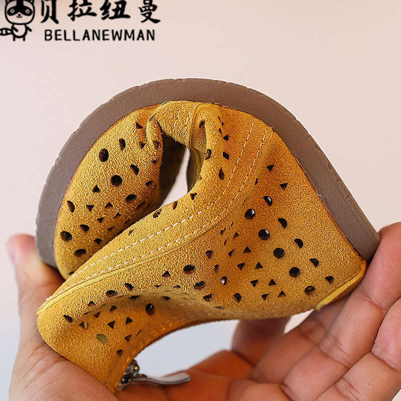 Summer Short 2025 New Children's Hollow Breathable Fashion Boots Girls' Roman Shoes Trendy Sandals