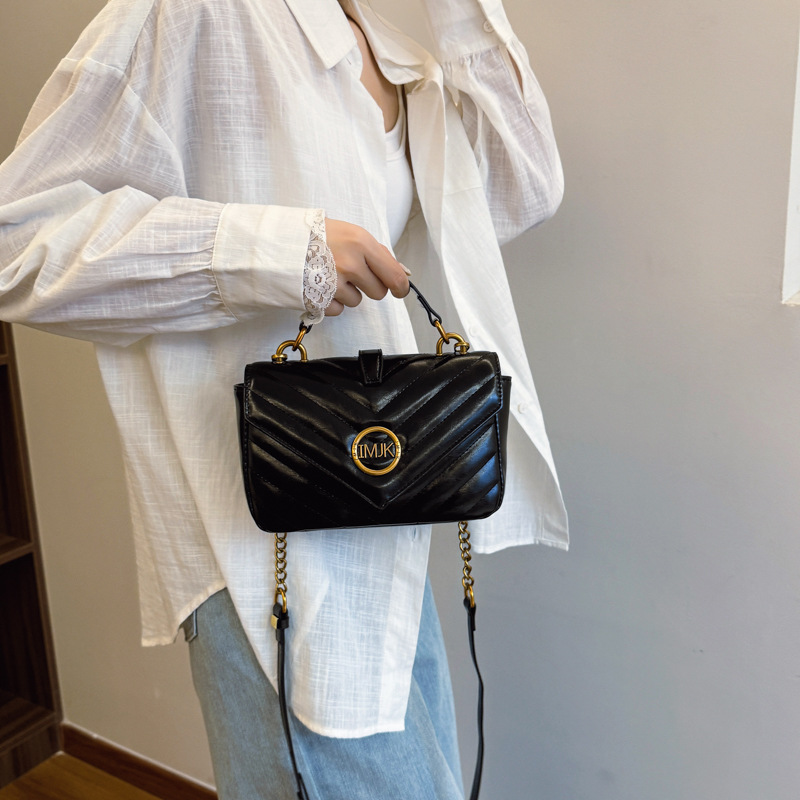 design bag new crossbody denim bag retro washed and distressed handbag Korean-style croissant bag Ins-style tote bag