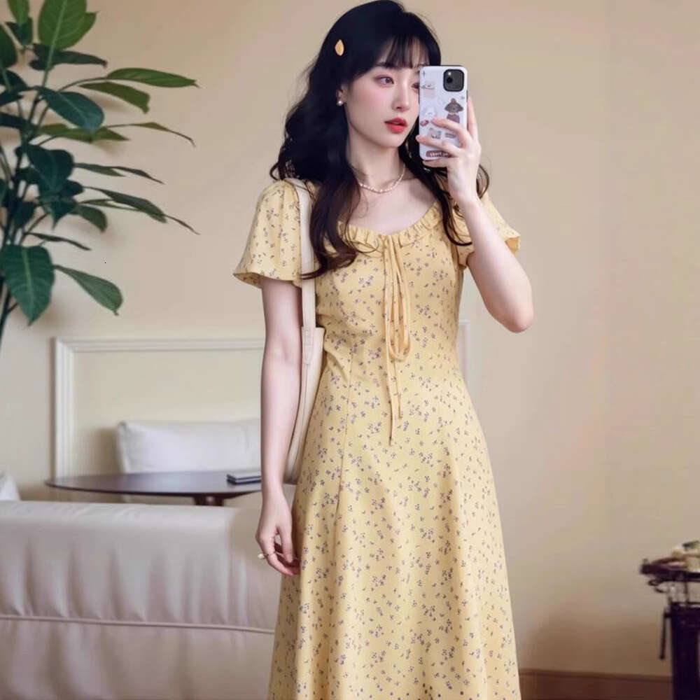 French Style Square Neck Puff Sleeve Yellow Floral Summer New Design Waist-Cinching Long Dress For Women B5