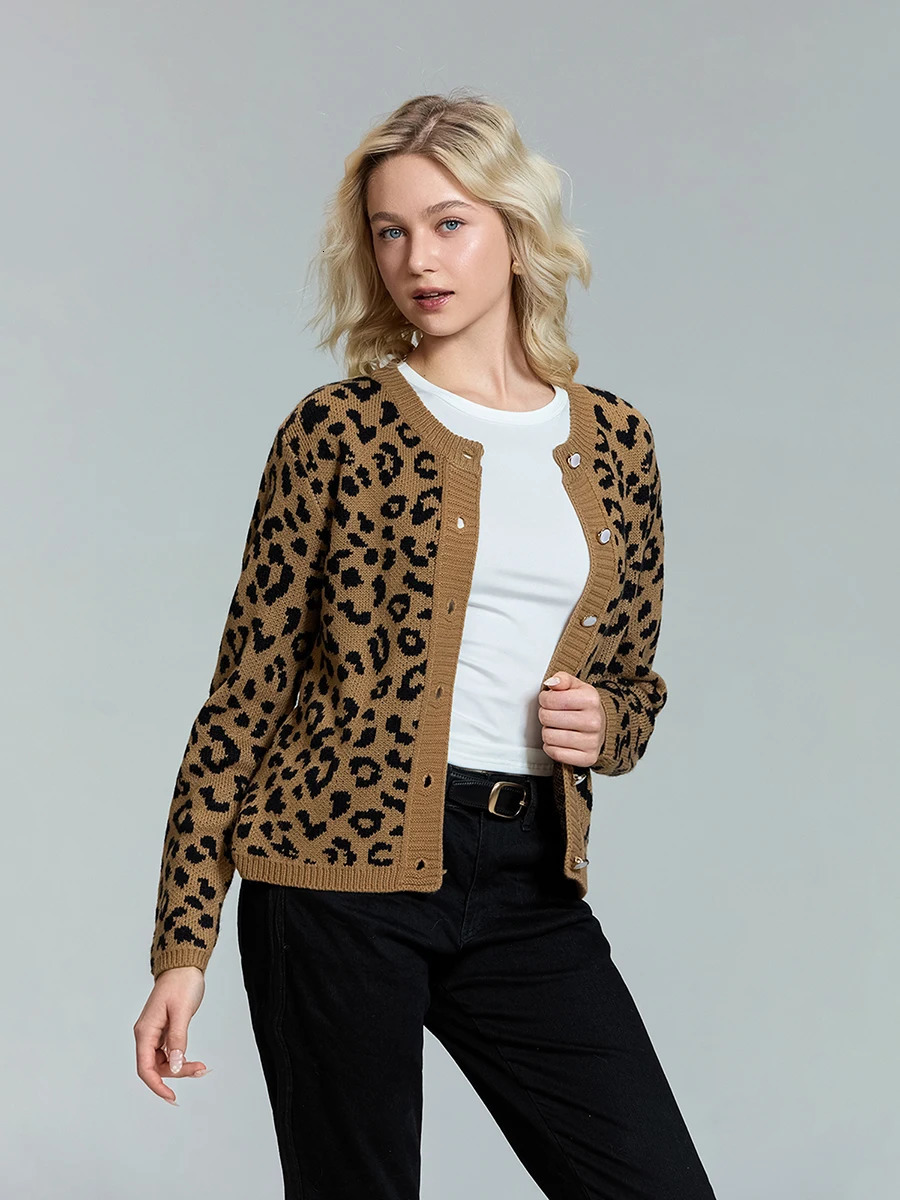 Women s Long Sleeve V-Neck Button Down Cardigan Sweater with Pockets - Cozy Fall Knit Jacket in Solid Color 250710