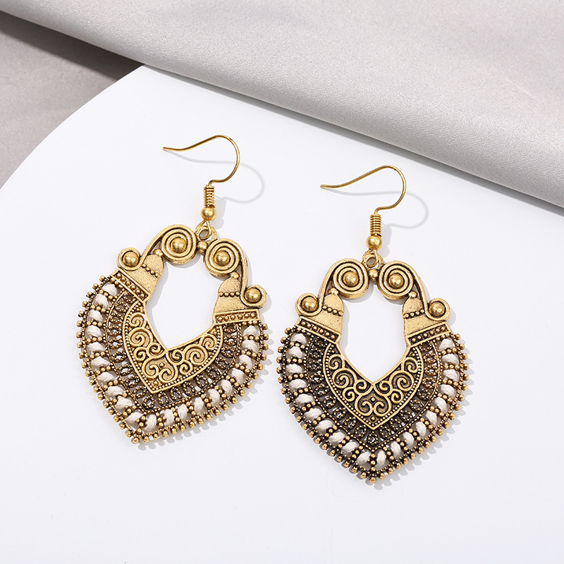 New Ear Drops Bohemian Alloy Retro Earrings with Heart shaped Woven Wrapped Design for Elegant Look