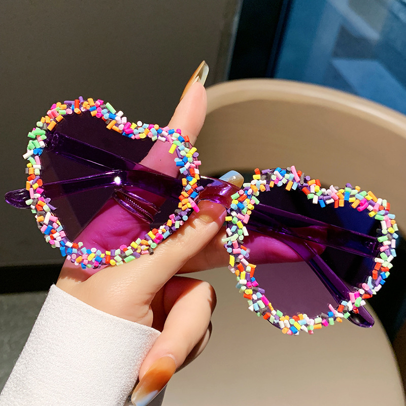 Designer Luxury Sunglasses, European And American Fashionable Ladies' Heart-shaped Trendy Dance Party Diamond-encrusted Heart-shaped Glasses