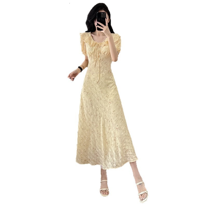 2025 New Women's Dress Summer New Yellow Flower Dress Women's Summer New Ruffle Tie Long Dress New Lace Countryside Style Designer Dress