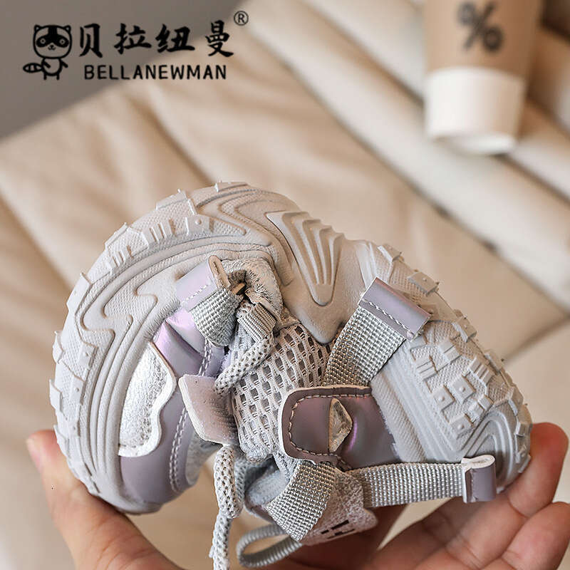 Boys' Mesh Lightweight Sneakers 2024 Autumn New Korean Style Girls' Fashion Pineapple Sole Dad Running Shoes