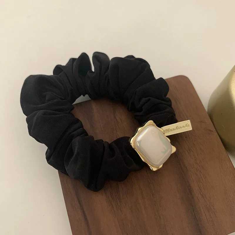 2022 New Woman Three-dimensional Pearl Luster Hair Ties Rubber Band Elegant Lady Heart Hair Accessories Rope Rings Scrunchy W250714F