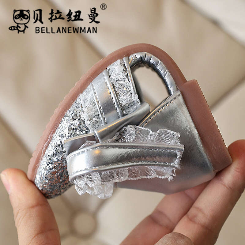 SHEIN Girls' Sequin Bow Princess Shoes 2025 Spring and Autumn New Korean Style Children's Fashion Closed-Toe Sandals Trendy