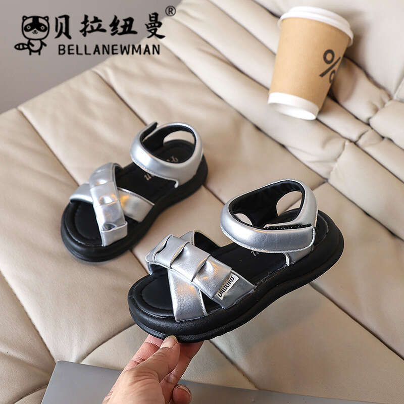 Girls' Fashion Cross Princess 2025 Summer New Children's Silver Sports Sandals Big Kids Beach Shoes Trendy