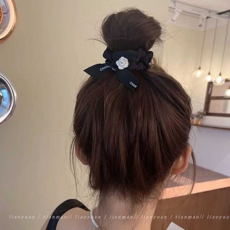 Vintage Fashion Ribbon Camellia Elastic Hair Bands Rubber Bands Popular High End Letter Bow Black and White Hair Ropes W250714C