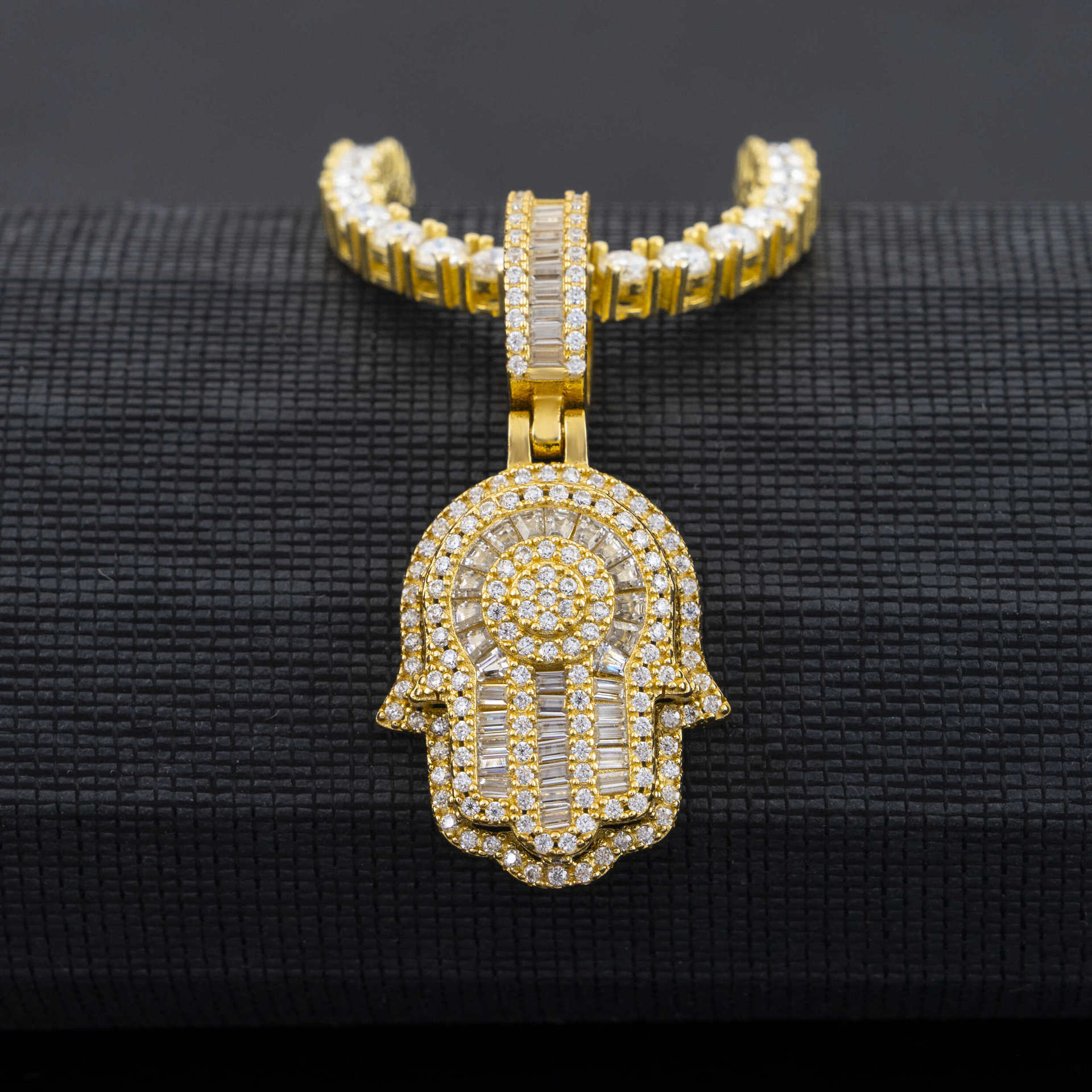Straight Palm Shape Pendant S925 Silver Inlaid Moissanite Hip Hop fashion Pendant