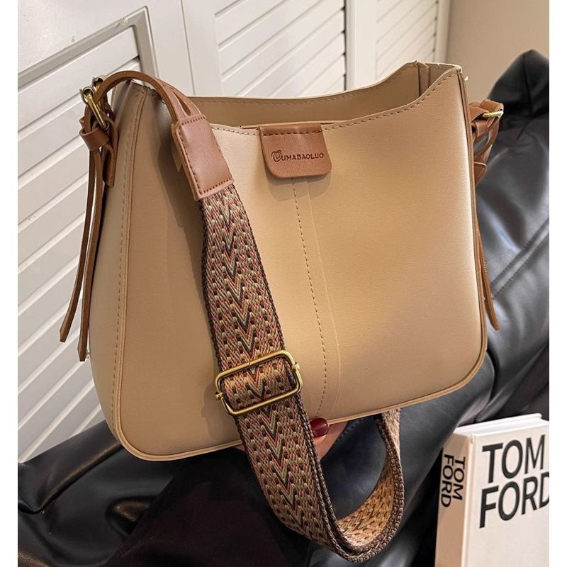 leisure Women s new casual shoulder bag multifunctional broadband crossbody bag designer bag daily commuting women s handbag