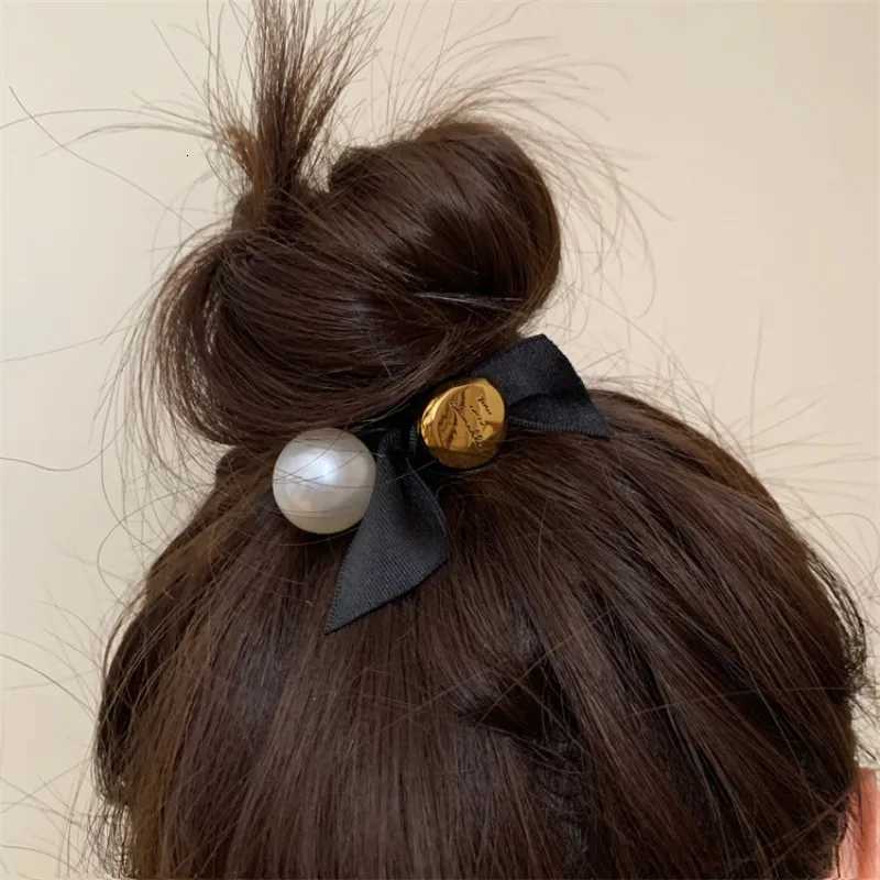 High Elasticity Classic Pearl Hair Band Rubber Band 2023 Latest Style Black Velvet Classic Hair Band Hair Accessories Gifts W250714B