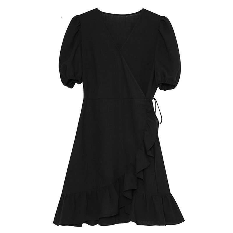 Summer New French Petite Hepburn Style Elegant Waist Slimming Little Black Dress For Women B5