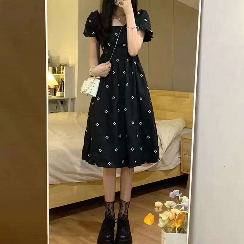 French Style Square Neck Black Floral For Women Summer New High-End Waist-Cinching Slimming Sweet Long Dress B5