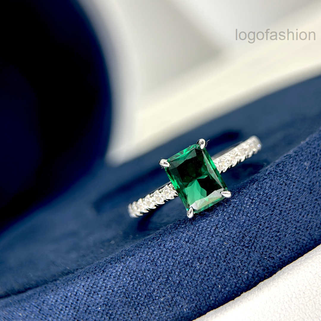 Jewelrys Designer Emerald gemstone diamond ring 3 cara square wedding ring top quality US size 6-7-8 counter quality premium gift with box J002