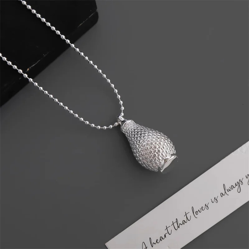 Japanese Perfume Bottle Vase Necklace for Women Simple All-match Hanging Basket Water Bottle Long Vintage Accessories 250711