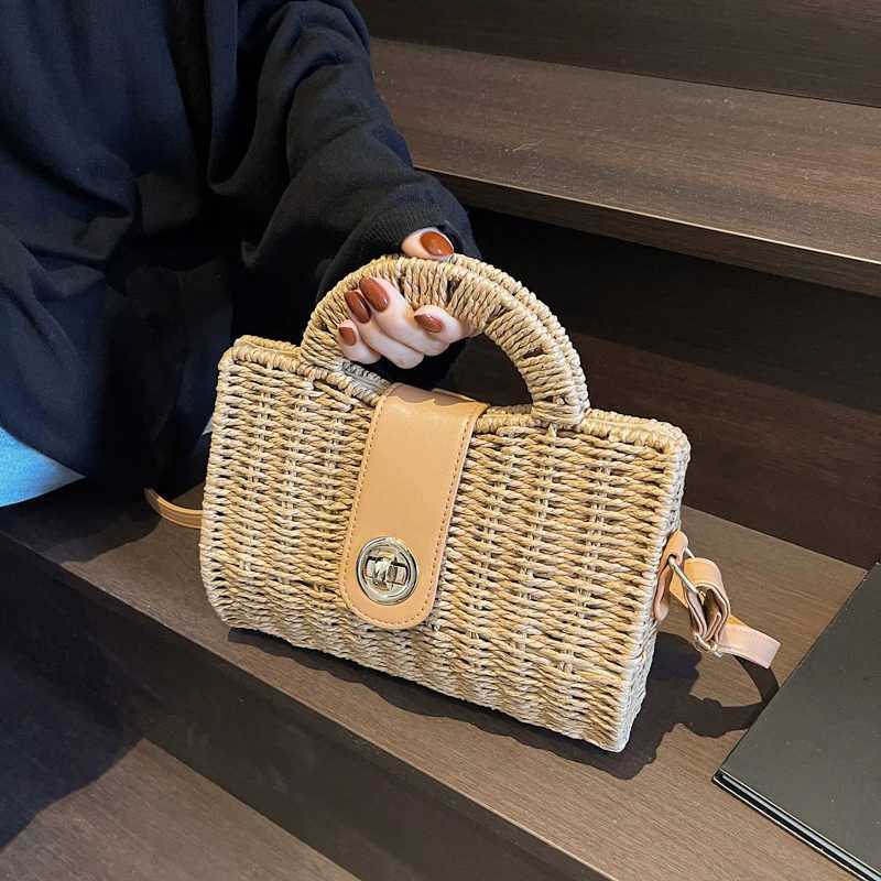Women Shoulder Bag Adjustable Strap Slouchy Tote Handbag Trendy Messenger Bag Braid Carrying Bag Summer Beach Bag