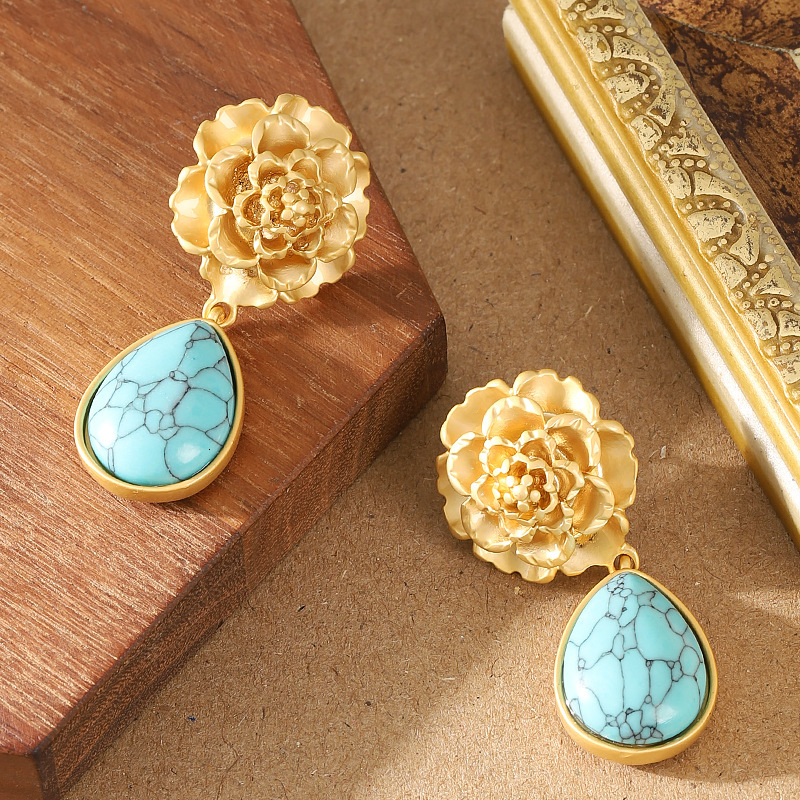 Sier Needle Personality Vintage Blue Turquoise Pendant Earrings for Women Elegant High-end Feel Annual Meeting Banquet Ear Jewelry