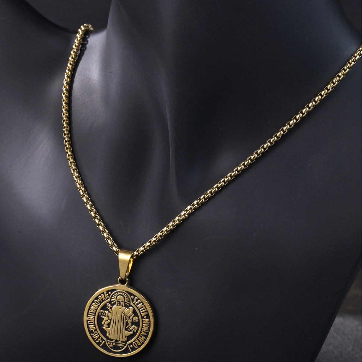 Luxury Jewelry Designer Jewelry European And American Fashion Cross-border Religious Stainless Steel Pendant Necklace 60cm Jewelry Catholic Jesus Chri