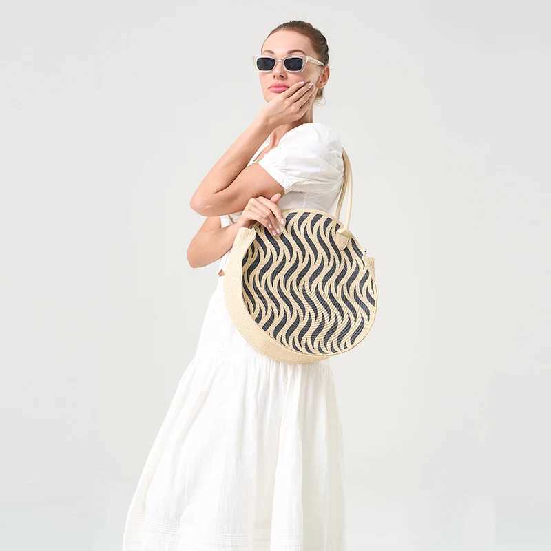 1Pc Shoulder Bag Wave Printed able New Grass Woven Bag Womens able Casual Versatile Summer Woven Crossbody Bag