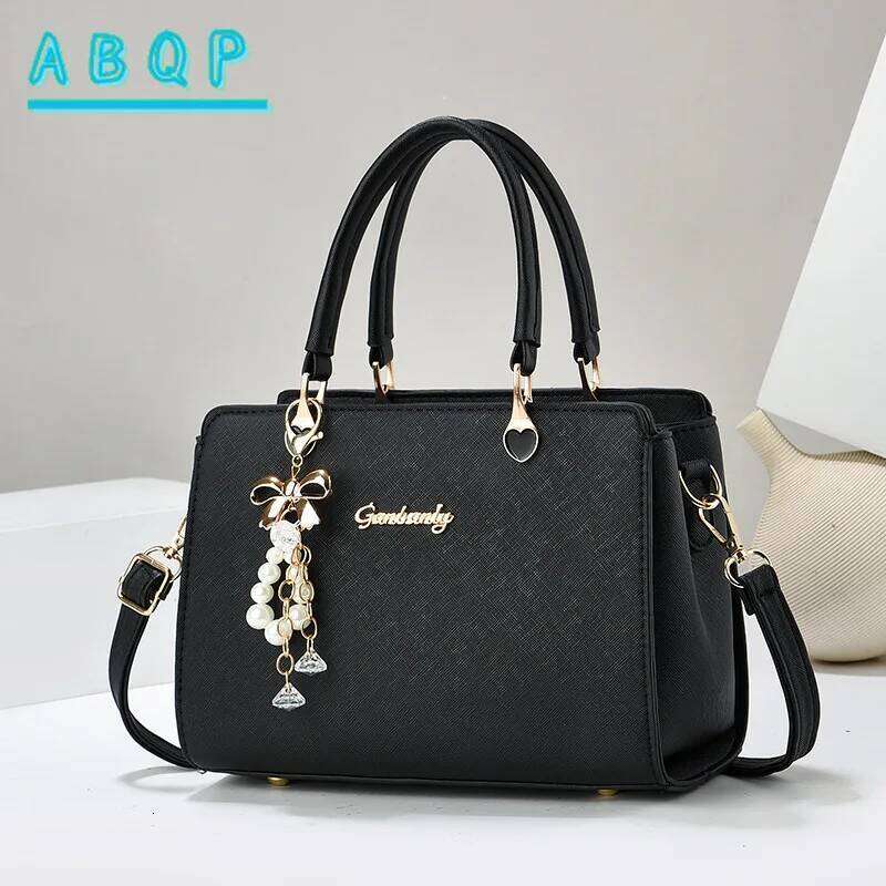 Elegant Stylish Women Handbag Minimalist Design With Multiple Pockets Lightweight Shoulder PU Material Daily Commuting Purse