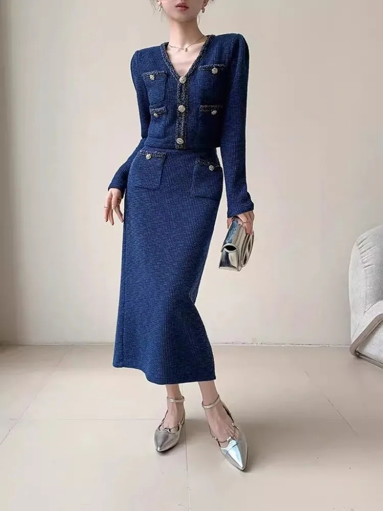Office Lady Elegant V-Neck Tweed Knitted Top High Waist Split Long Skirt Two Piece Set Women Fashion Spring Autumn Matching Sets 250714