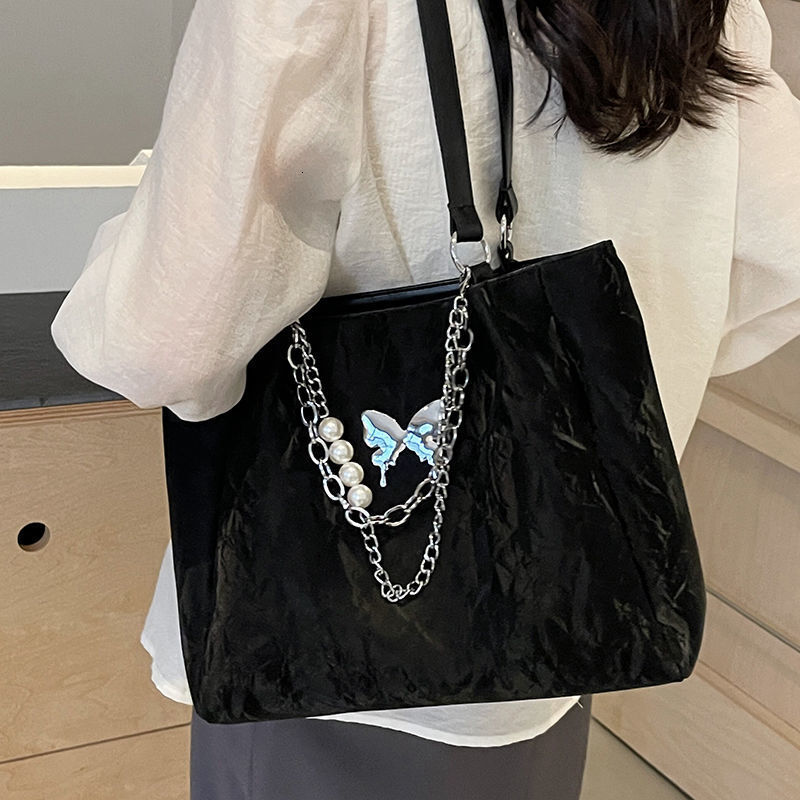 Women s Commuter Bag Large Capacity Summer New Silver Women s Handbag leisure Designer Bag Women s Shoulder Bag Crossbody Bag