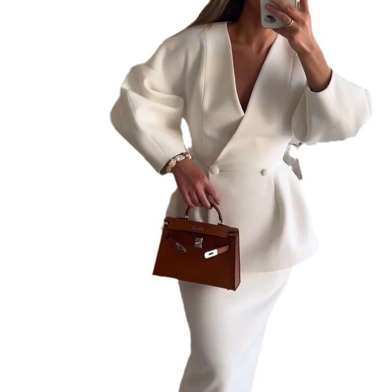 Autumn New Women's Fashion Solid Color Button Puff Sleeve Half Skirt Dress Set B5
