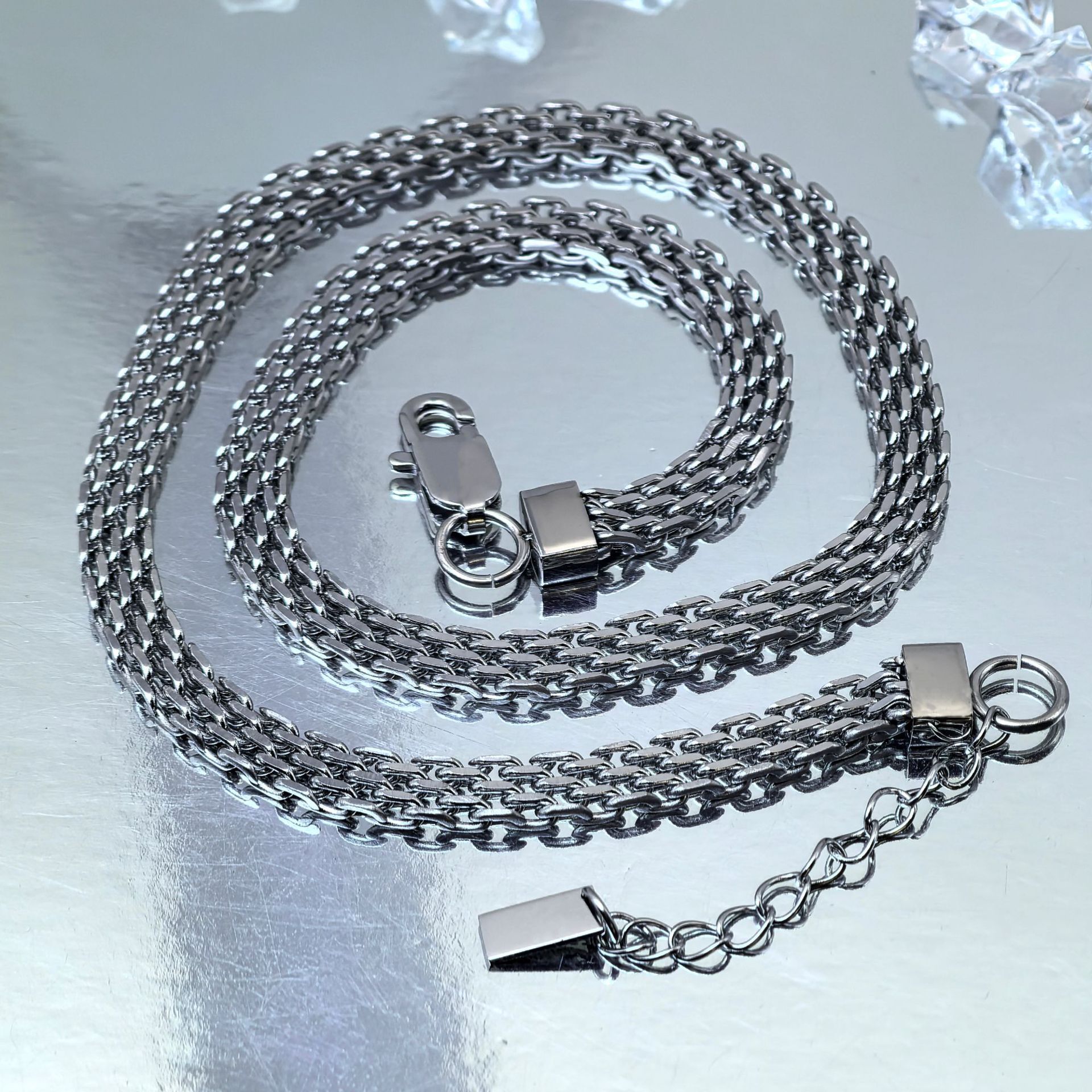 Luxury Jewelry Designer Jewelry European And American Hip-hop Titanium Steel Necklace Mesh Woven Snake Bone Chain Cross-border Chain Unisex Jewelry Cu