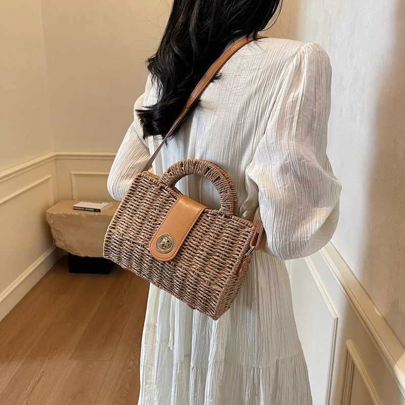Women Shoulder Bag Adjustable Strap Slouchy Tote Handbag Trendy Messenger Bag Braid Carrying Bag Summer Beach Bag